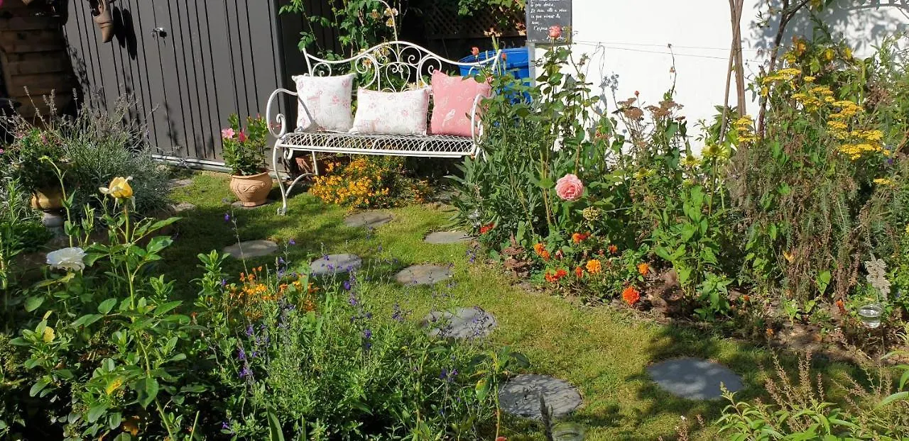 Marie La Fee Endormie, 'Breizh Brunch' & Balneo Bed and Breakfast Muzillac