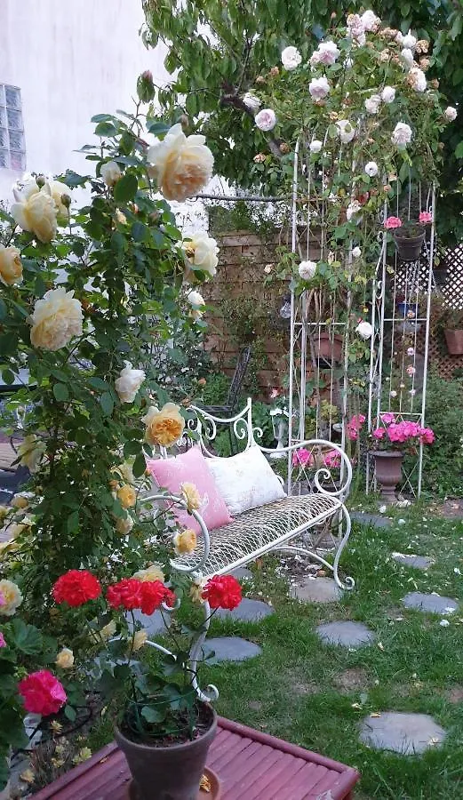 Marie La Fee Endormie, 'Breizh Brunch' & Balneo Bed and Breakfast Muzillac 0*,  Γαλλία