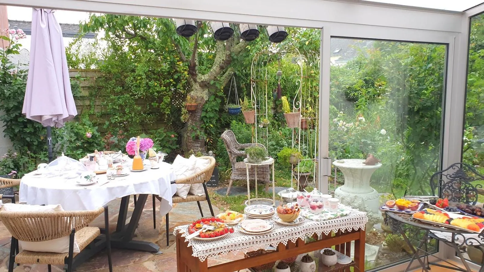 Marie La Fee Endormie, 'Breizh Brunch' & Balneo Bed and Breakfast Muzillac